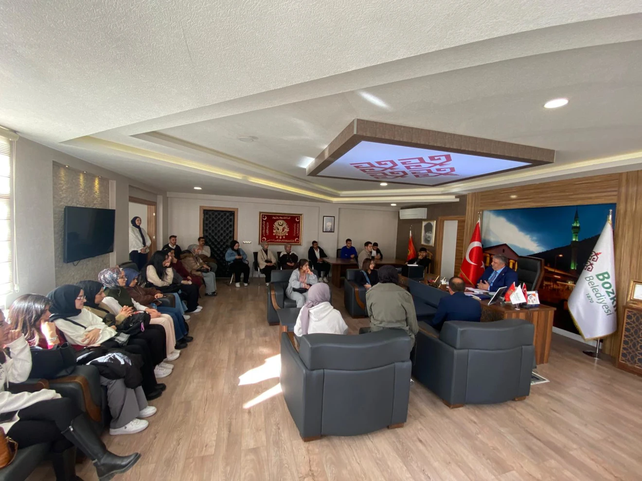 Bozkır Meslek Yüksekokulu Ekibi, Belediye Başkanı'nı Ziyaret Etti